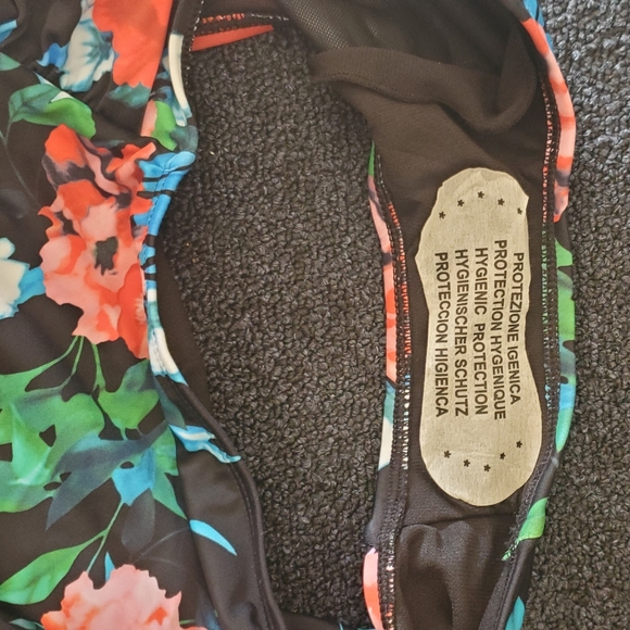 Hilor one piece swimsuit, 16, multicolor floral - Picture 5 of 5